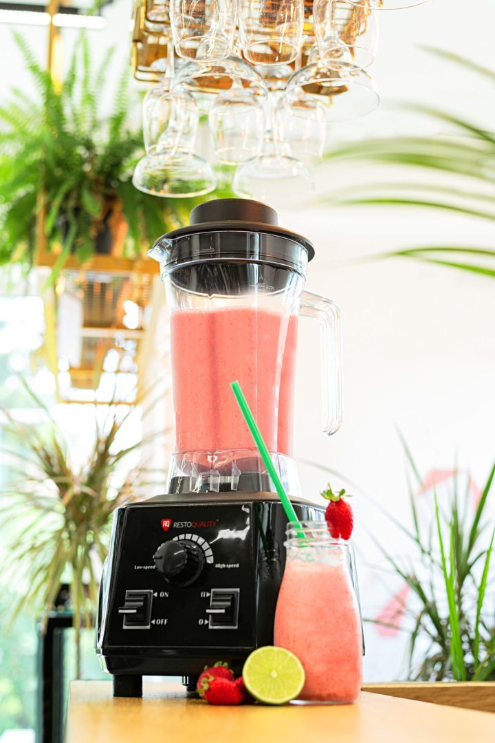 Blender barmański RQ-7235 w akcji